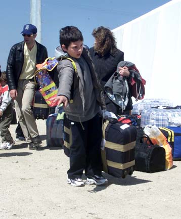 Κακήν κακώς διώχνει η Γερμανία τους Αλβανούς πρόσφυγες του Κοσόβου