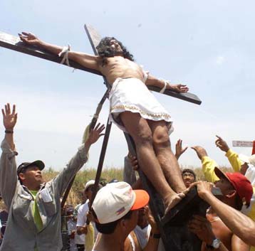 Αναπαράσταση της Σταύρωσης στις Φιλιππίνες