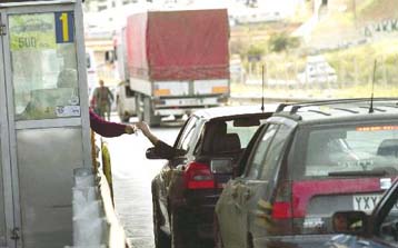 Σε επιφυλακή η Τροχαία εν όψει της πασχαλινής εξόδου