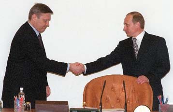 ΗΠΑ και Βρετανία ενδιαφέρονται για την ενίσχυση της ρωσικής οικονομίας