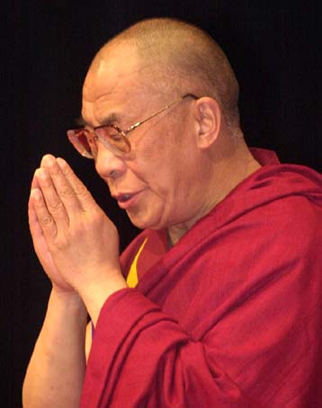 Η σιωπή είναι το τίμημα για την επιστροφή του Δαλάι Λάμα στο Θιβέτ