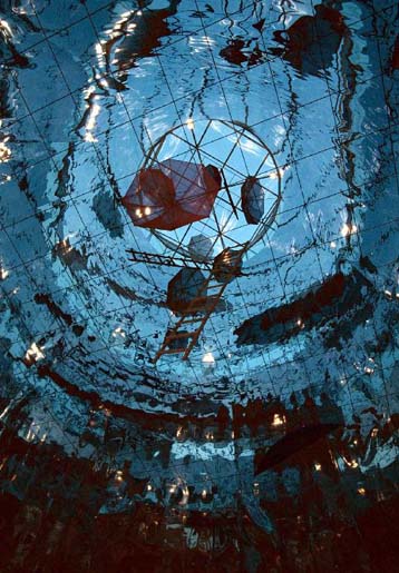 Στα δικαστήρια για τον τρόπο ανάθεσης των εικαστικών έργων στους σταθμούς του μετρό