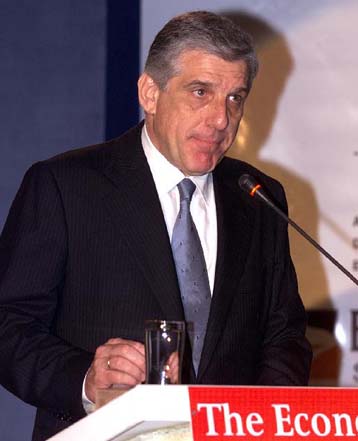 Βαλκάνια και ελληνοτουρκική προσέγγιση στο επίκεντρο του συνεδρίου του Economist