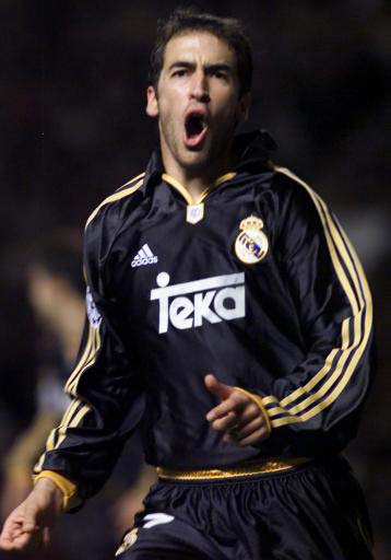 Θρίαμβος της Ρεάλ 3-2 τη Μάντσεστερ πέρασε στα ημιτελικά μαζί με την Μπάγερν