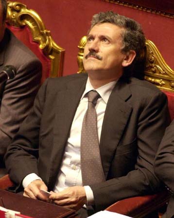 Η αλλαγή του εκλογικού συστήματος είναι η μόνη ελπίδα για την Ιταλία