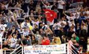 Φάρσα για βόμβα την ώρα της προπόνησης της Εφές Πίλσεν αποκαλύπτει η Hurriyet