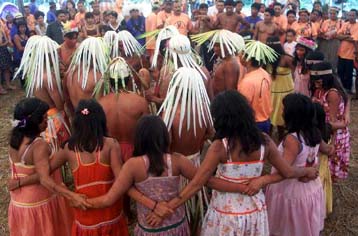 Τα 500ά γενέθλια της Βραζιλίας γίνονται σημείο τριβής κυβέρνησης και Ινδιάνων