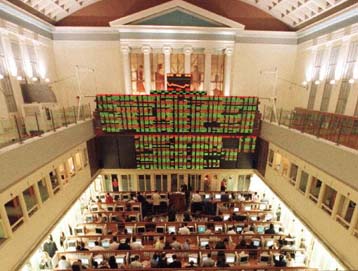 Θεσμικά μέτρα για το ΧΑΑ μελετά η κυβέρνηση