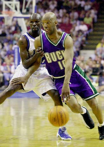 Στο Μιλγουόκι η τελευταία προνομιούχα θέση των πλέι οφ