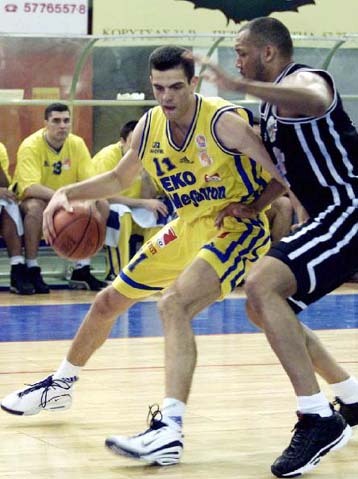 Πέρασε και ο ΠΑΟΚ στους 4 με 81-59 το Περιστέρι