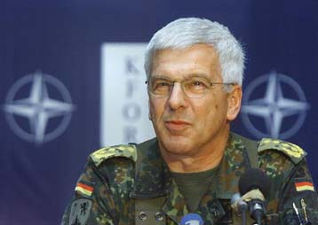 Ανήσυχος απέρχεται ο διοικητής της KFOR