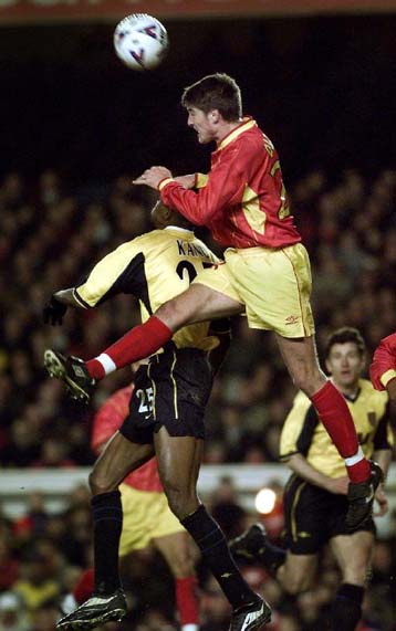 Οχι της Κομισιόν στον περιορισμό των ξένων ποδοσφαιριστών