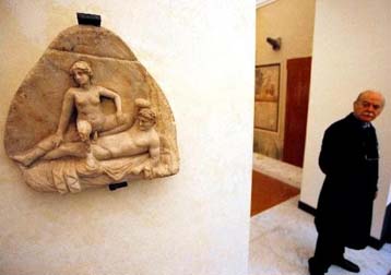 Τα ερωτικά της Πομπηίας εκτίθενται για πρώτη φορά στη Νάπολη