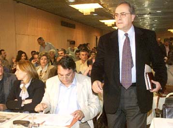 Συνέδριο τον Ιούνιο και ενίσχυση του αριστερού του στίγματος αποφάσισε ο Συνασπισμός