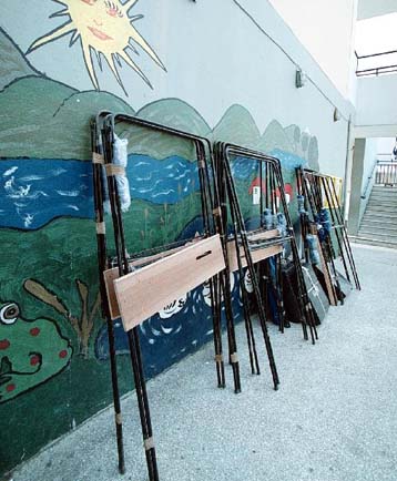 Πάνω από 15 δισ. δρχ. το κόστος των εκλογών της 9ης Απριλίου