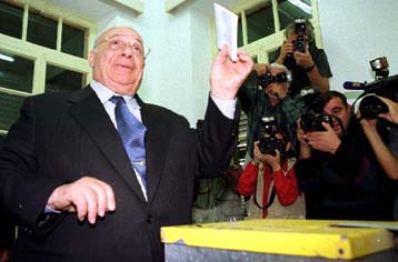 Αναμενόμενη η νίκη της αδιαλλαξίας στις τουρκοκυπριακές εκλογές