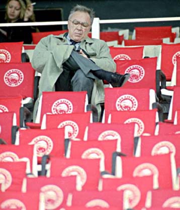 Ενέσεις ηθικού στον Ολυμπιακό από Κόκκαλη