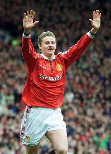 Νέα τεσσάρα για τη Μάντσεστερ