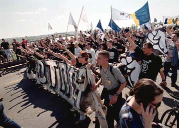 Το Βελιγράδι απορρίπτει το αίτημα για πρόωρη προσφυγή στις κάλπες