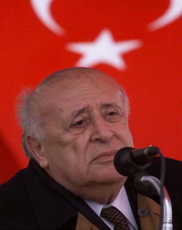 Συμφωνία προς το παρόν για τον Τούρκο πρόεδρο – Παρέμβαση των στρατιωτικών