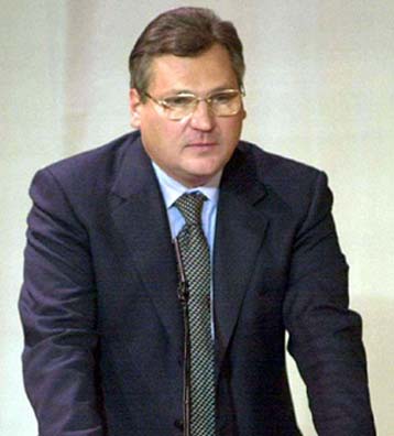 Η σφαγή του Κατίν δεν αποτελεί πλέον εμπόδιο στις σχέσεις Ρωσίας-Πολωνίας