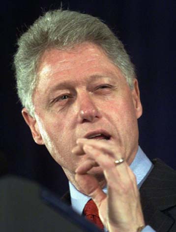 Ο Κλίντον δεν θα ζητήσει αμνηστία αν διωχθεί για την υπόθεση Λεβίνσκι