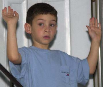 Βίντεο και φωτογραφίες στον πόλεμο για τον Ελιάν