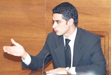 Οι πρώτες αντιδράσεις της αντιπολίτευσης για τη νέα κυβέρνηση