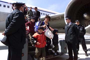 Αρνούνται να φύγουν οι Κοσοβάροι πρόσφυγες από την Αυστραλία