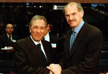 Προώθηση των διαδικασιών ένταξης με αντάλλαγμα δεσμεύσεις