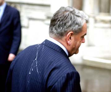 Καταδίκη του Βρετανού ιστορικού που αρνείται την ύπαρξη του Ολοκαυτώματος