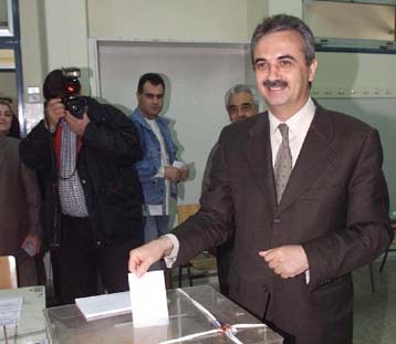 Οι έδρες ΠΑΣΟΚ και ΝΔ στην Kεντρική και Δυτική Μακεδονία