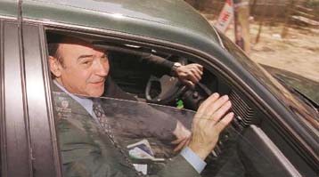 Ο λαός δεν θέλει αρχηγούς που τιμούν την ψήφο του