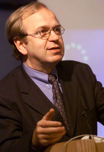 Δέσμευση της Ευρωπαϊκής Επιτροπής για φθηνότερο Internet