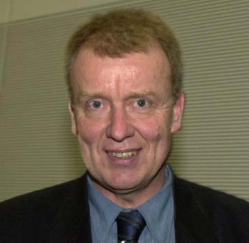 Αγνωστος πολιτικά ο νέος γενικός γραμματέας της CDU