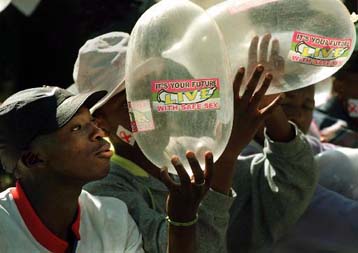 H Pfizer διανέμει δωρεάν φάρμακα σε ασθενείς του AIDS στη Νότια Αφρική