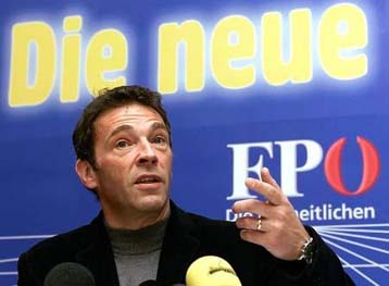 Κατακόρυφη πτώση για το ακροδεξιό κόμμα του Χάιντερ δείχνει δημοσκόπηση