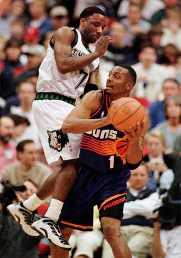 Το Μαϊάμι 88-84 τους πρωταθλητές Σπερς