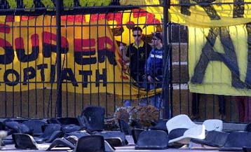 Σοβαρά επεισόδια στην Τούμπα