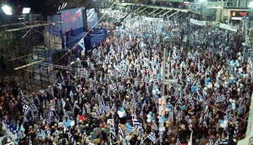 Οι κεντρικές συγκεντρώσεις των κομμάτων πριν από τις εκλογές