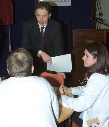 Σχέδιο του Μπλερ για να αντιμετωπίσει τις λίστες αναμονής στο βρετανικό ΕΣΥ