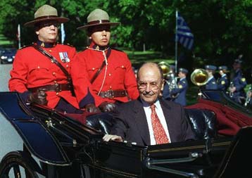 Συναντήσεις με Καναδούς παράγοντες είχε ο Στεφανόπουλος στο Μόντρεαλ