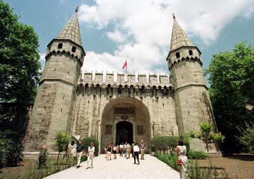 Συνελήφθησαν οι κλέφτες του Κορανίου του Τοπκαπί