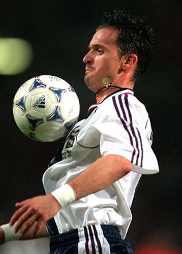 Οι Κοσοβάροι ζήτησαν τον αποκλεισμό της Γιουγκοσλαβίας από το EURO 2000