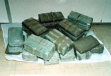 Τα τέσσερα τρισ. δραχμές έφτασε το μαύρο χρήμα στην Ελλάδα το 1999