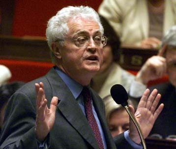 Το μέλλον του ευρώ τίθεται επί τάπητος σε νομισματικό συνέδριο στο Παρίσι