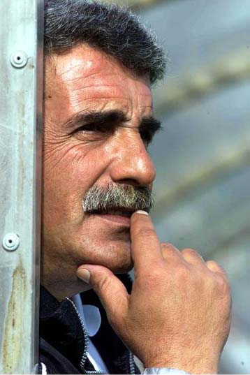 Βόμβες εμπόδισαν τον Παθιακάκη από το να δει τον Μάνσο