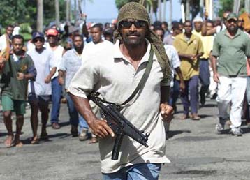 Νέα επεισόδια στις νήσους Φίτζι – Κοντά στο τέλος της η κρίση δηλώνει ο αρχηγός των πραξικοπηματιών