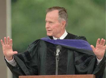 Αιφνιδιαστική ανεπίσημη επίσκεψη Μπους στην Αθήνα