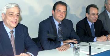 Εκκληση για τερματισμό της εσωστρέφειας απηύθυνε ο Κ.Καραμανλής στην ΚΕ της ΝΔ